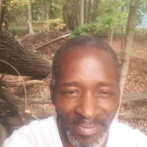 Meet your Posher, Emmit